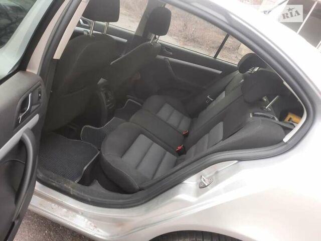 Серый Шкода Октавия, объемом двигателя 1.6 л и пробегом 300 тыс. км за 5800 $, фото 18 на Automoto.ua