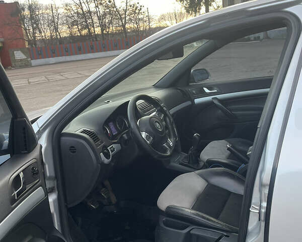 Сірий Шкода Октавія, об'ємом двигуна 2 л та пробігом 313 тис. км за 5600 $, фото 5 на Automoto.ua
