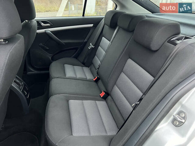 Сірий Шкода Октавія, об'ємом двигуна 1.4 л та пробігом 192 тис. км за 5600 $, фото 20 на Automoto.ua