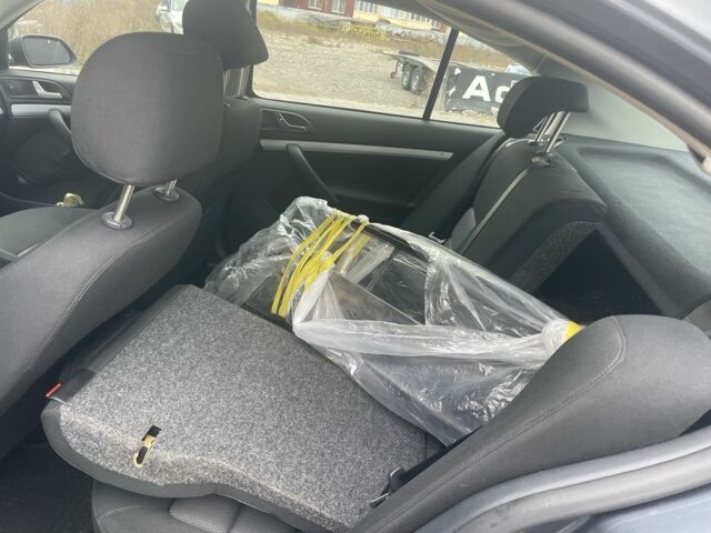 Шкода Октавия 2007 в Киеве на Automoto.ua Серый Шкода Октавия, объемом двигателя 1.6 л и пробегом 121 тыс. км за 4500 $, фото 12 на Automoto.ua