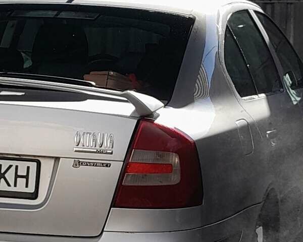 Серый Шкода Октавия, объемом двигателя 1.6 л и пробегом 270 тыс. км за 5500 $, фото 1 на Automoto.ua