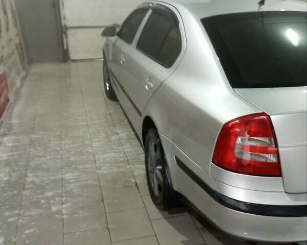 Серый Шкода Октавия, объемом двигателя 1.6 л и пробегом 215 тыс. км за 4900 $, фото 5 на Automoto.ua