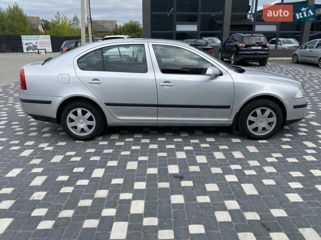 Сірий Шкода Октавія, об'ємом двигуна 1.6 л та пробігом 205 тис. км за 5999 $, фото 4 на Automoto.ua