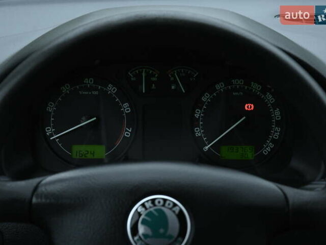 Сірий Шкода Октавія, об'ємом двигуна 1.6 л та пробігом 193 тис. км за 5999 $, фото 35 на Automoto.ua