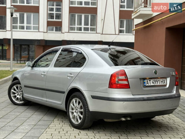 Сірий Шкода Октавія, об'ємом двигуна 2 л та пробігом 301 тис. км за 6150 $, фото 17 на Automoto.ua