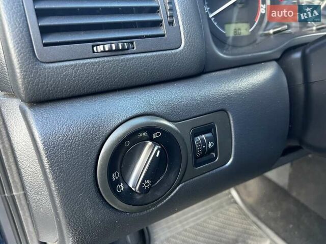 Сірий Шкода Октавія, об'ємом двигуна 1.6 л та пробігом 275 тис. км за 6500 $, фото 15 на Automoto.ua