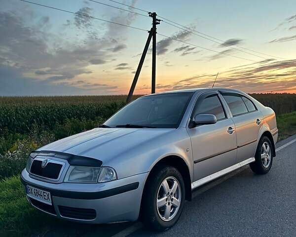 Серый Шкода Октавия, объемом двигателя 1.6 л и пробегом 180 тыс. км за 5200 $, фото 1 на Automoto.ua