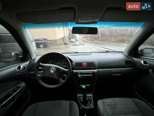 Сірий Шкода Октавія, об'ємом двигуна 1.8 л та пробігом 310 тис. км за 3950 $, фото 33 на Automoto.ua