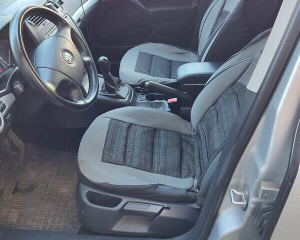 Серый Шкода Октавия, объемом двигателя 1.6 л и пробегом 245 тыс. км за 6000 $, фото 9 на Automoto.ua