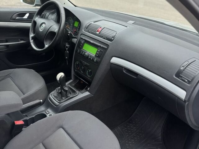 Сірий Шкода Октавія, об'ємом двигуна 1.9 л та пробігом 250 тис. км за 3250 $, фото 16 на Automoto.ua