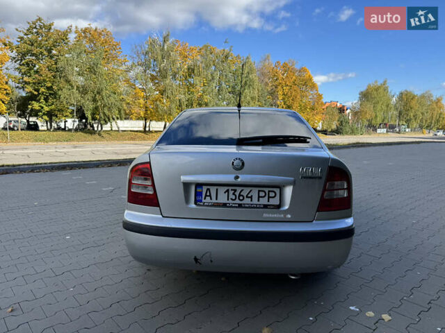 Серый Шкода Октавия, объемом двигателя 1.6 л и пробегом 294 тыс. км за 5750 $, фото 1 на Automoto.ua