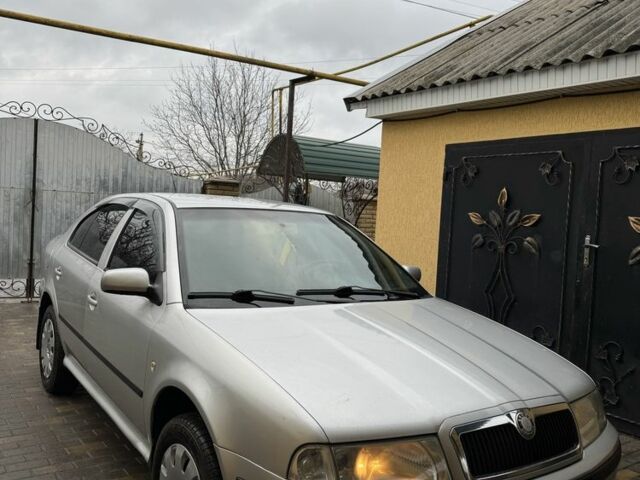 Сірий Шкода Октавія, об'ємом двигуна 0 л та пробігом 240 тис. км за 4500 $, фото 2 на Automoto.ua