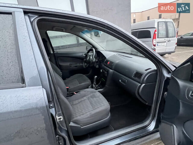 Сірий Шкода Октавія, об'ємом двигуна 1.8 л та пробігом 310 тис. км за 3950 $, фото 38 на Automoto.ua