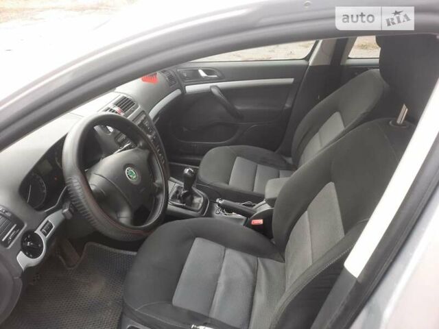 Серый Шкода Октавия, объемом двигателя 1.6 л и пробегом 300 тыс. км за 5800 $, фото 17 на Automoto.ua