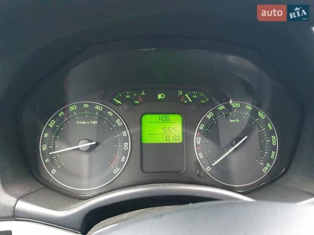 Серый Шкода Октавия, объемом двигателя 1.6 л и пробегом 240 тыс. км за 4850 $, фото 44 на Automoto.ua