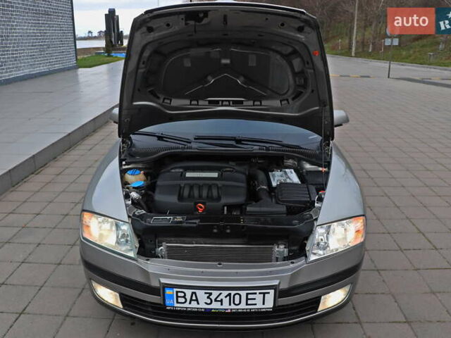 Сірий Шкода Октавія, об'ємом двигуна 1.6 л та пробігом 320 тис. км за 5999 $, фото 16 на Automoto.ua