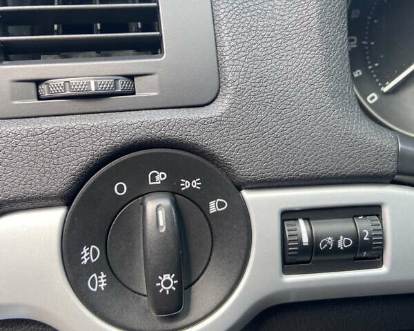 Сірий Шкода Октавія, об'ємом двигуна 1.6 л та пробігом 192 тис. км за 7200 $, фото 22 на Automoto.ua