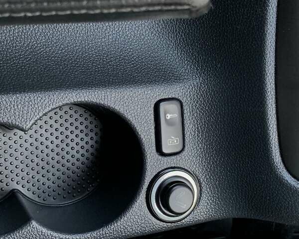 Серый Шкода Октавия, объемом двигателя 1.4 л и пробегом 239 тыс. км за 6755 $, фото 45 на Automoto.ua