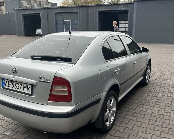 Шкода Октавия 2007 в Каменское - Днепродзержинск на Automoto.ua Серый Шкода Октавия, объемом двигателя 1.6 л и пробегом 300 тыс. км за 3700 $, фото 4 на Automoto.ua