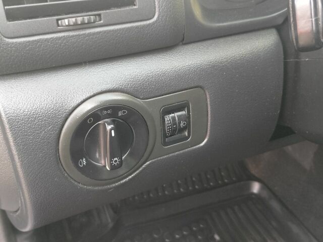 Серый Шкода Октавия, объемом двигателя 1.6 л и пробегом 223 тыс. км за 4550 $, фото 20 на Automoto.ua