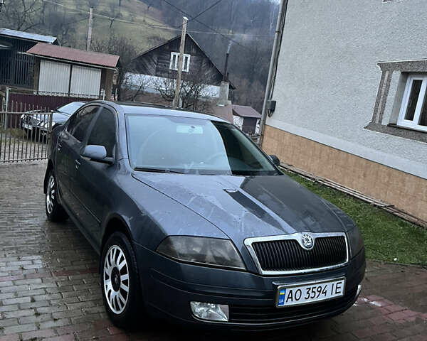 Сірий Шкода Октавія, об'ємом двигуна 1.6 л та пробігом 300 тис. км за 5800 $, фото 3 на Automoto.ua