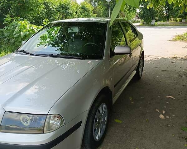 Серый Шкода Октавия, объемом двигателя 1.9 л и пробегом 303 тыс. км за 5600 $, фото 2 на Automoto.ua
