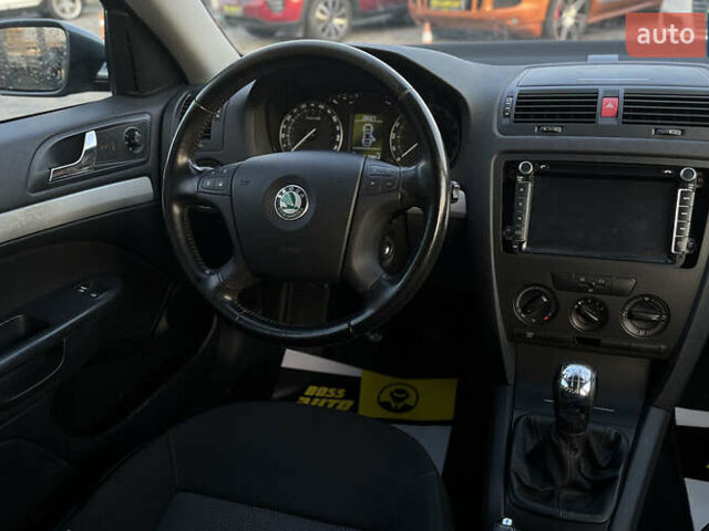 Серый Шкода Октавия, объемом двигателя 1.6 л и пробегом 147 тыс. км за 6450 $, фото 19 на Automoto.ua