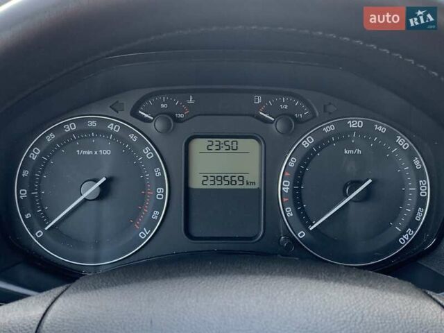Серый Шкода Октавия, объемом двигателя 1.4 л и пробегом 239 тыс. км за 6755 $, фото 44 на Automoto.ua