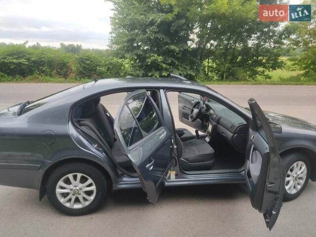 Серый Шкода Октавия, объемом двигателя 1.6 л и пробегом 290 тыс. км за 5400 $, фото 3 на Automoto.ua