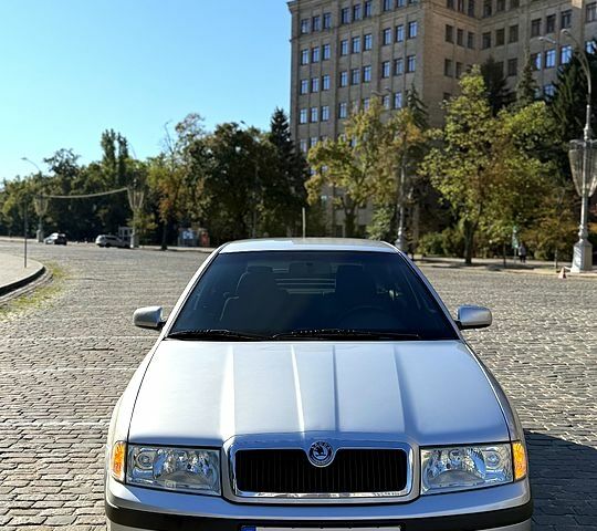 Серый Шкода Октавия, объемом двигателя 1.8 л и пробегом 53 тыс. км за 9999 $, фото 3 на Automoto.ua