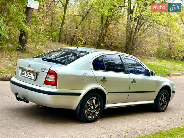 Сірий Шкода Октавія, об'ємом двигуна 1.6 л та пробігом 235 тис. км за 4999 $, фото 5 на Automoto.ua
