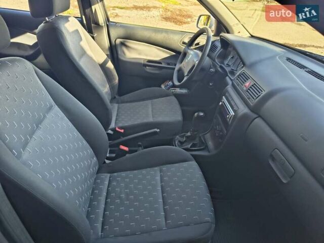 Серый Шкода Октавия, объемом двигателя 1.6 л и пробегом 74 тыс. км за 6650 $, фото 1 на Automoto.ua