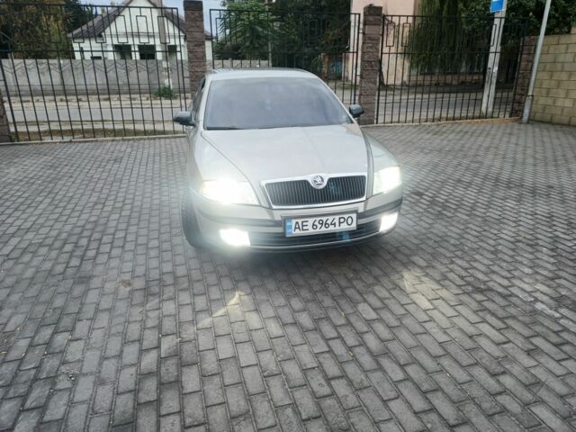 Сірий Шкода Октавія, об'ємом двигуна 1.6 л та пробігом 340 тис. км за 5500 $, фото 3 на Automoto.ua