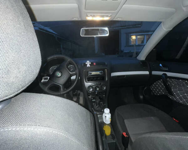 Сірий Шкода Октавія, об'ємом двигуна 1.6 л та пробігом 300 тис. км за 5800 $, фото 6 на Automoto.ua