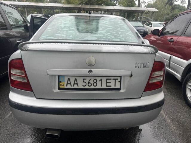 Сірий Шкода Октавія, об'ємом двигуна 1.8 л та пробігом 245 тис. км за 3950 $, фото 4 на Automoto.ua