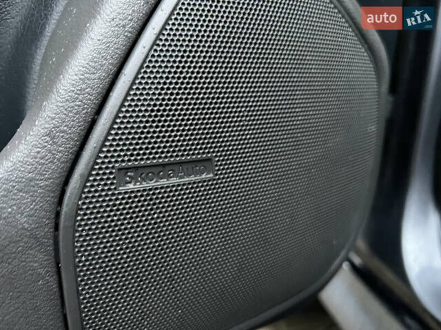 Сірий Шкода Октавія, об'ємом двигуна 1.8 л та пробігом 310 тис. км за 3950 $, фото 46 на Automoto.ua