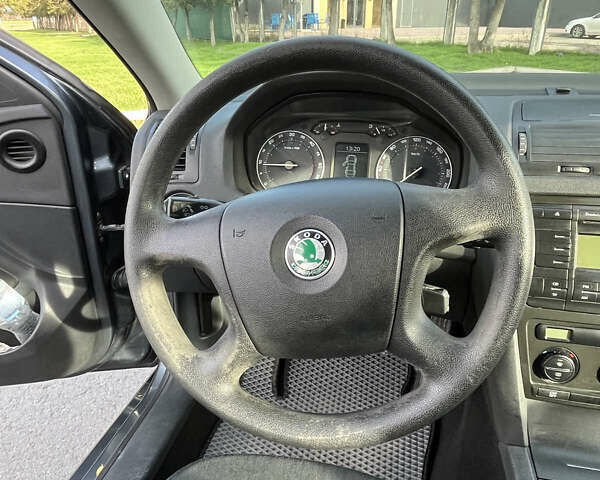 Сірий Шкода Октавія, об'ємом двигуна 1.9 л та пробігом 310 тис. км за 6300 $, фото 12 на Automoto.ua