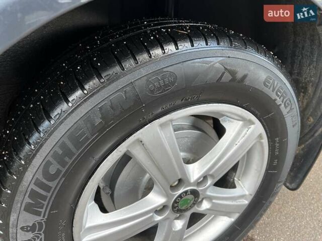 Сірий Шкода Октавія, об'ємом двигуна 1.6 л та пробігом 275 тис. км за 6500 $, фото 12 на Automoto.ua