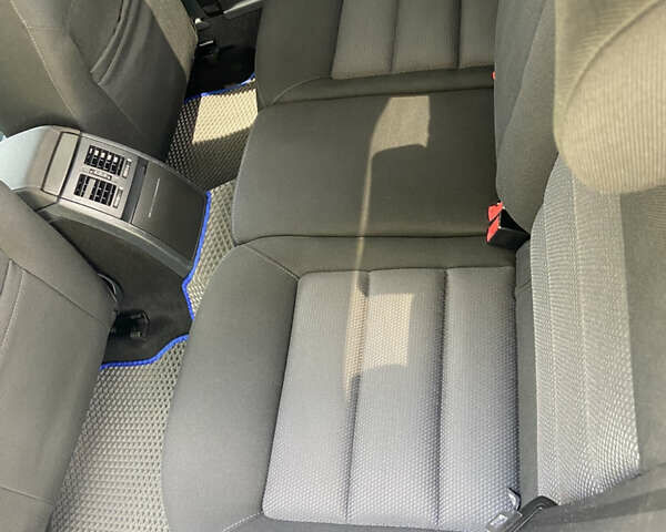 Сірий Шкода Октавія, об'ємом двигуна 1.6 л та пробігом 192 тис. км за 7200 $, фото 13 на Automoto.ua