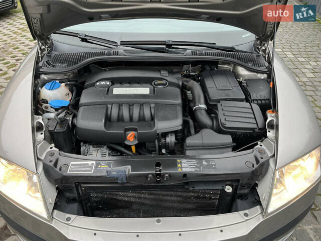 Серый Шкода Октавия, объемом двигателя 1.6 л и пробегом 234 тыс. км за 6999 $, фото 5 на Automoto.ua