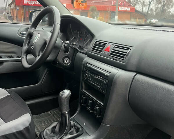 Сірий Шкода Октавія, об'ємом двигуна 1.6 л та пробігом 262 тис. км за 4999 $, фото 8 на Automoto.ua