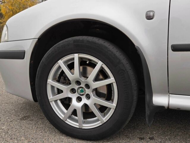 Сірий Шкода Октавія, об'ємом двигуна 1.8 л та пробігом 184 тис. км за 6950 $, фото 7 на Automoto.ua