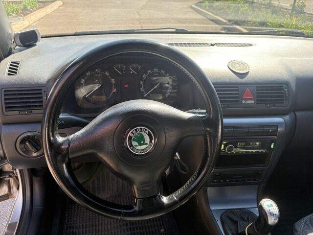 Серый Шкода Октавия, объемом двигателя 1.8 л и пробегом 230 тыс. км за 5500 $, фото 6 на Automoto.ua