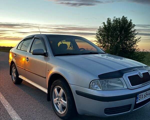 Серый Шкода Октавия, объемом двигателя 1.6 л и пробегом 180 тыс. км за 5200 $, фото 2 на Automoto.ua