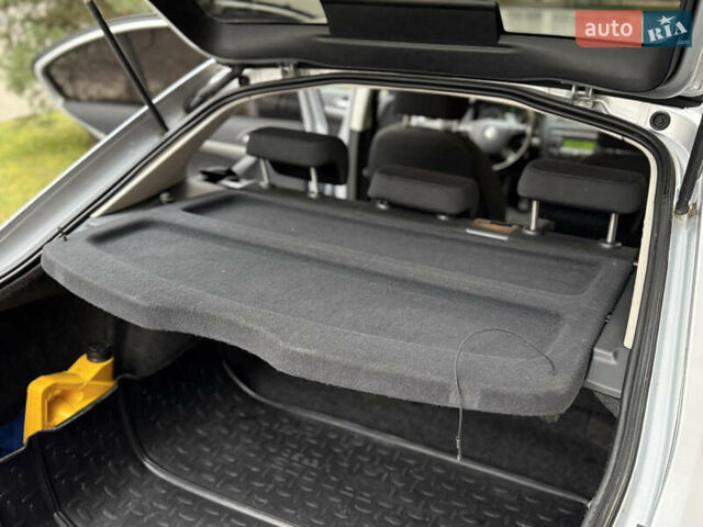 Сірий Шкода Октавія, об'ємом двигуна 2 л та пробігом 301 тис. км за 6150 $, фото 40 на Automoto.ua