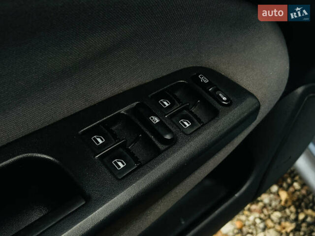 Сірий Шкода Октавія, об'ємом двигуна 1.6 л та пробігом 199 тис. км за 5900 $, фото 11 на Automoto.ua