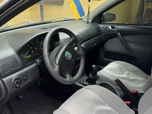 Сірий Шкода Октавія, об'ємом двигуна 0 л та пробігом 240 тис. км за 4500 $, фото 6 на Automoto.ua