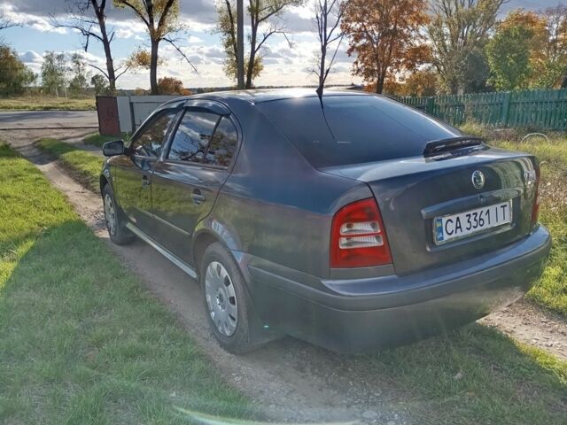 Серый Шкода Октавия, объемом двигателя 1.6 л и пробегом 276 тыс. км за 5500 $, фото 1 на Automoto.ua