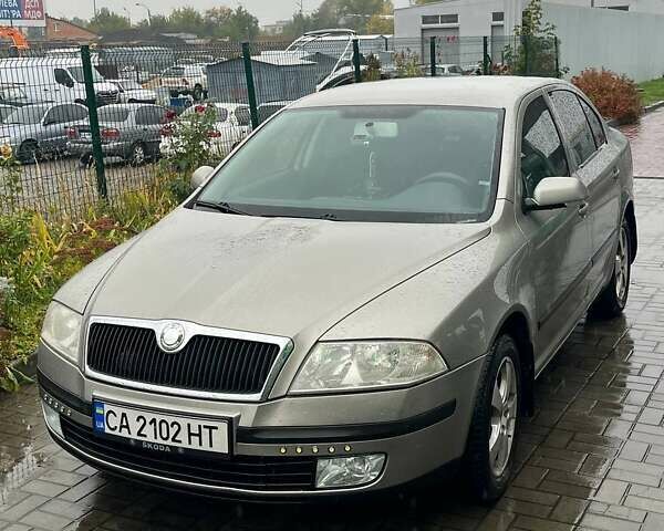 Сірий Шкода Октавія, об'ємом двигуна 1.6 л та пробігом 254 тис. км за 6200 $, фото 3 на Automoto.ua