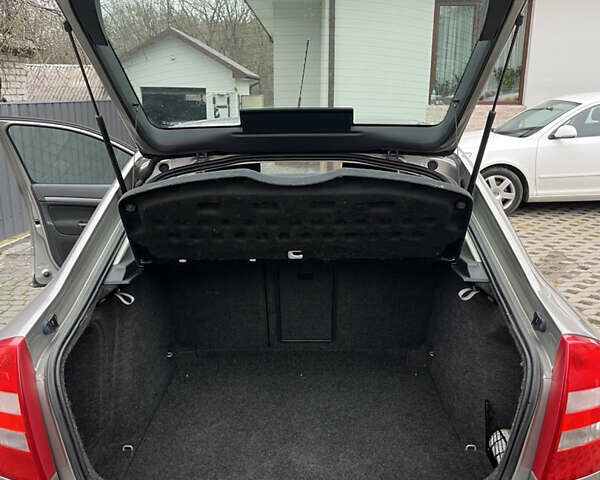 Серый Шкода Октавия, объемом двигателя 1.6 л и пробегом 234 тыс. км за 6999 $, фото 25 на Automoto.ua